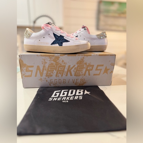 Faux Golden Goose practically brand new ￼ - Picture 3 of 16